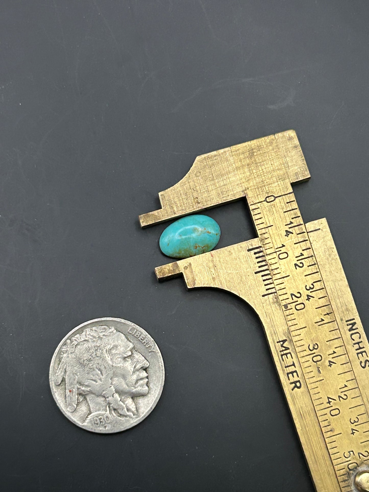 Kingman Turquoise 2ct Cabochon